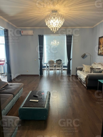 
  Продается 2-комн. квартира 130 м². Фото 2.