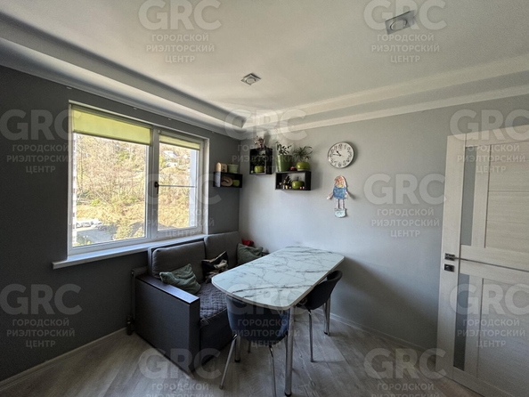 
  Продается 2-комн. квартира, 47 м², Тепличная ул, д. 83
. Фото 3.