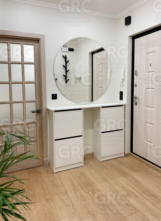 
  Продается 2-комн. квартира, 64 м², Санаторная ул, д. 55
. Фото 8.
