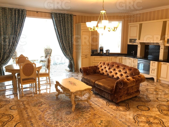 
  Продается 2-комн. квартира 150.5 м². Фото 1.
