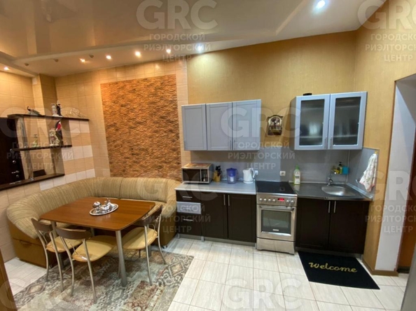 
  Продается 2-комн. квартира, 65.2 м², Первомайская ул, д. 11
. Фото 1.