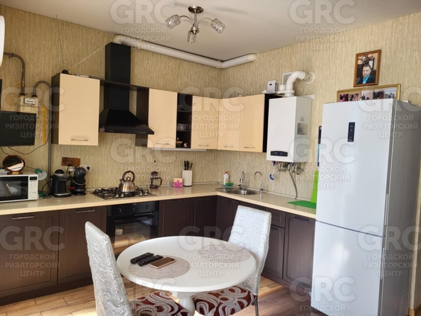 
  Продается 1-комн. квартира, 33 м², Санаторная ул, д. 26
. Фото 2.