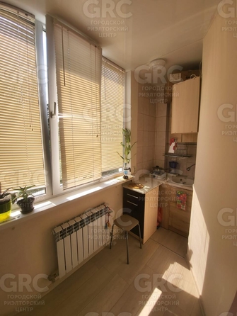 
  Продается 1-комн. квартира, 35 м², Виноградная ул, д. 76
. Фото 4.