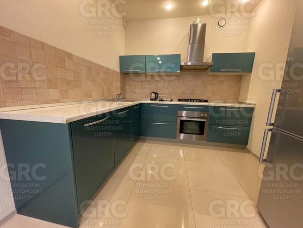 
  Продается 3-комн. квартира, 108.8 м², Первомайская ул, д. 13
. Фото 2.