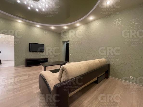 
  Продается 3-комн. квартира, 108.8 м², Первомайская ул, д. 13
. Фото 5.