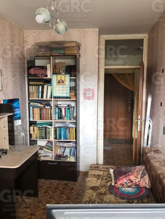 
  Продается 1-комн. квартира, 30 м², Батумское шоссе ул, д. 63
. Фото 3.