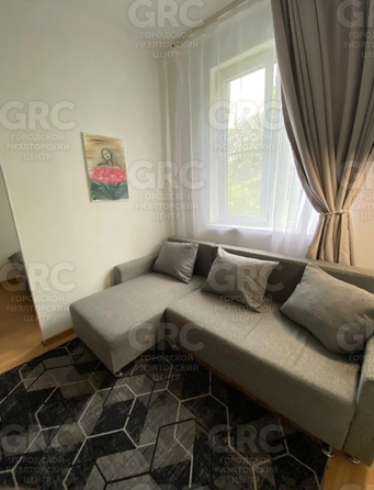 
  Продается 2-комн. квартира, 42.8 м², Вишневая ул, д. 26/5
. Фото 2.