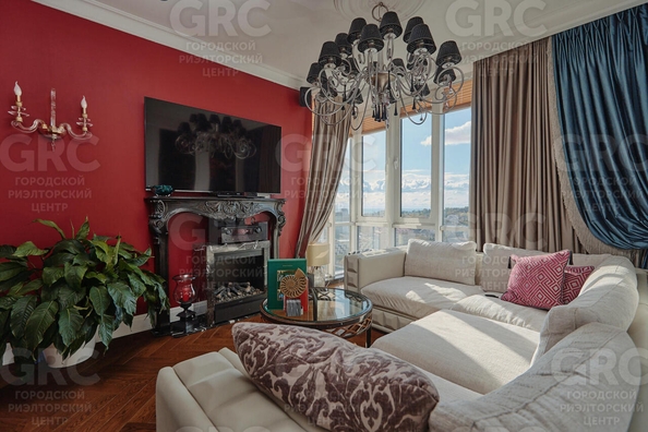 
  Продается 4-комн. квартира, 140 м², Юных Ленинцев ул, д. 10
. Фото 4.