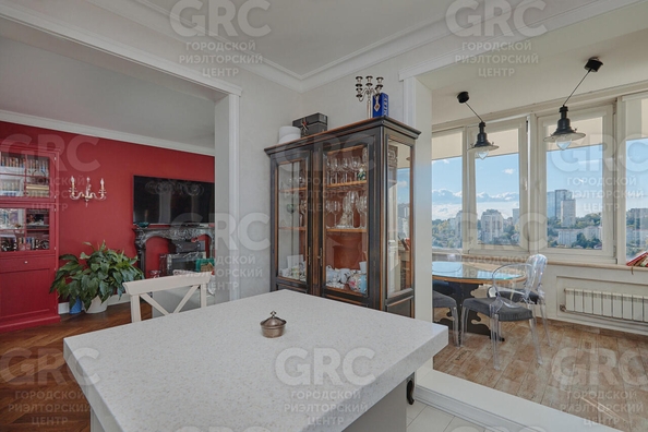 
  Продается 4-комн. квартира, 140 м², Юных Ленинцев ул, д. 10
. Фото 14.