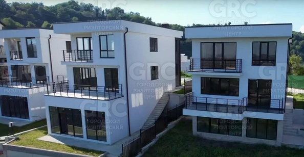 
  Продается дом 300 м². Фото 1.