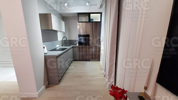 
  Продается 1-комн. квартира, 52 м², Фабрициуса Я. ул, д. 2/27
. Фото 4.