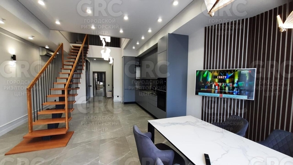 
  Продается студия 70 м². Фото 1.