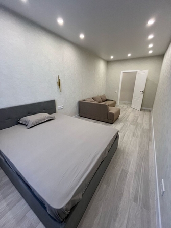 
  Продается 1-комн. квартира, 45 м², Омелькова ул, д. 93
. Фото 6.