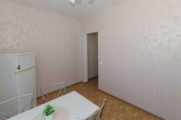 
  Продается  квартира, 50 м², Кирова ул, д. 12
. Фото 4.