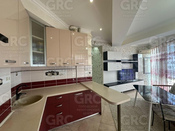 
  Продается 3-комн. квартира, 80 м², Бамбуковая ул, д. 46
. Фото 8.