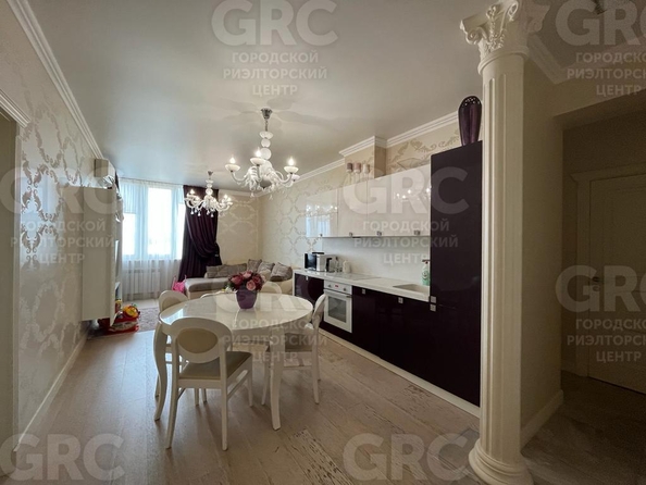 
  Продается 3-комн. квартира, 77 м², Юных Ленинцев ул, д. 10
. Фото 4.