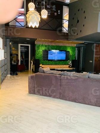 
  Продается 4-комн. квартира, 130 м², Полтавская ул, д. 14
. Фото 4.