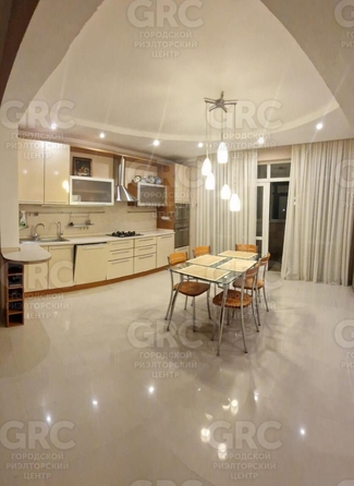 
  Продается 3-комн. квартира 120 м². Фото 1.