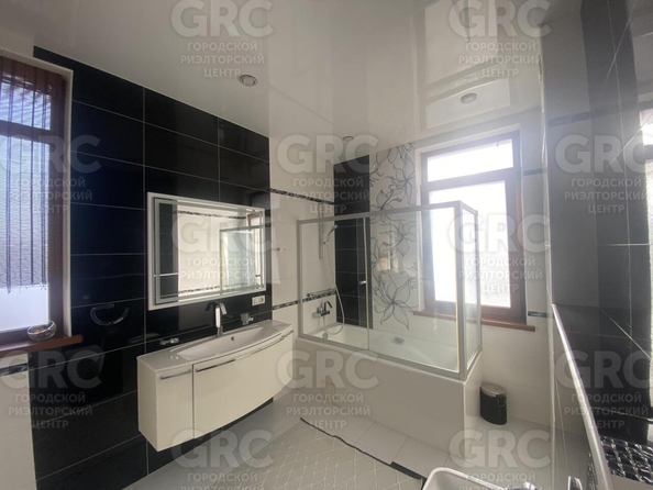 
  Продается дом, 200 м², Сочи
. Фото 13.
