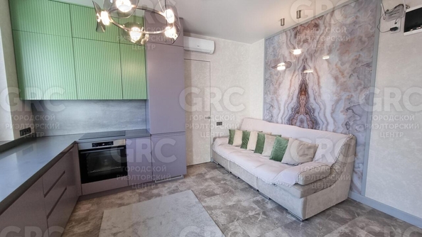 
  Продается 2-комн. квартира, 42 м², Конституции СССР ул, д. 18
. Фото 9.