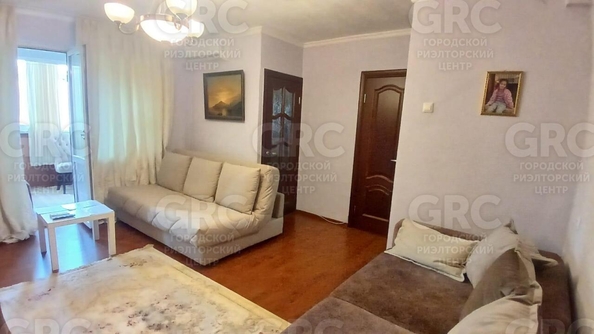 
  Продается 1-комн. квартира, 32 м², Конституции СССР ул, д. 32
. Фото 1.
