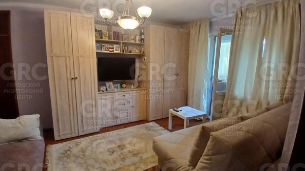 
  Продается 1-комн. квартира, 32 м², Конституции СССР ул, д. 32
. Фото 2.