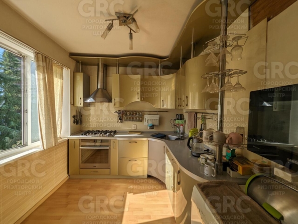 
  Продается 3-комн. квартира, 71.8 м², Горького пер, д. 13
. Фото 4.
