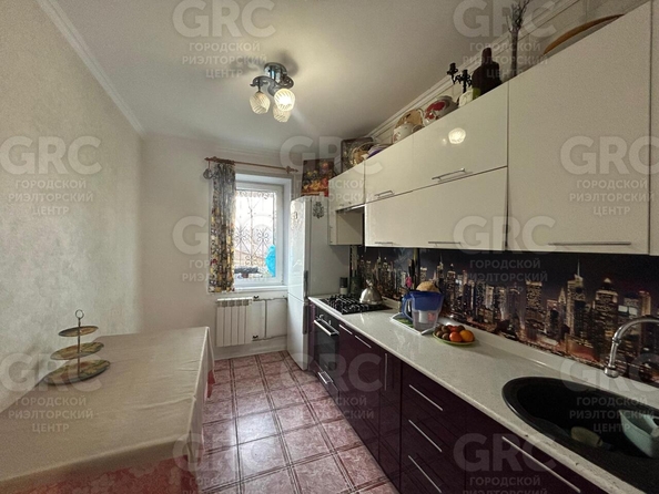 
  Продается 2-комн. квартира, 64 м², Вишневая ул, д. 21
. Фото 3.