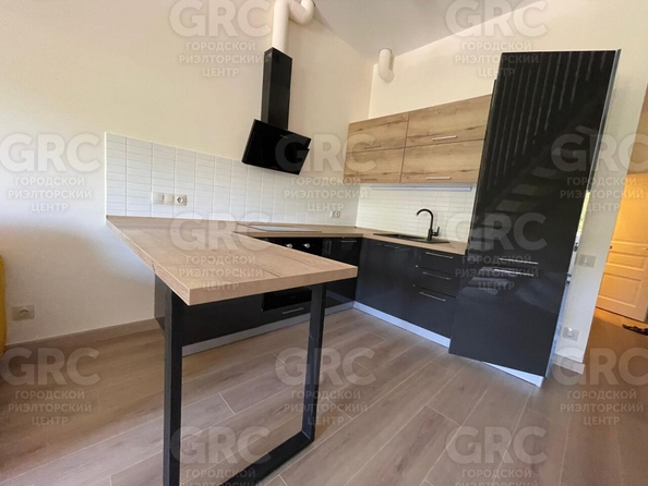 
  Продается 2-комн. квартира 70 м². Фото 2.