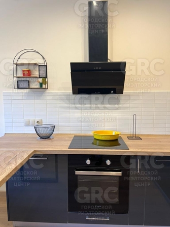 
  Продается 2-комн. квартира, 70 м², Есауленко ул, д. 4/6
. Фото 3.