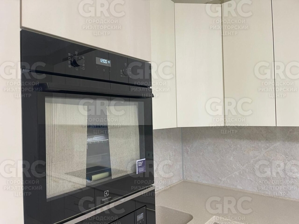 
  Продается 2-комн. квартира, 71.5 м², Лысая гора ул, д. 23/1
. Фото 3.