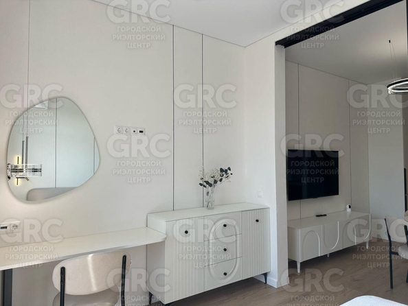 
  Продается 1-комн. квартира, 37 м², Батумское шоссе ул
. Фото 2.