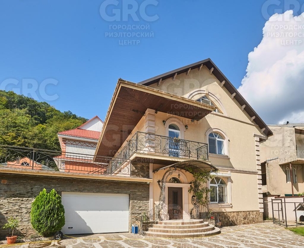 
  Продается дом, 380 м², Сочи
. Фото 1.