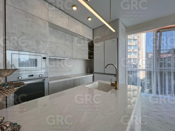 
  Продается 3-комн. квартира, 95.6 м², Дагомысский пер, д. 6
. Фото 6.