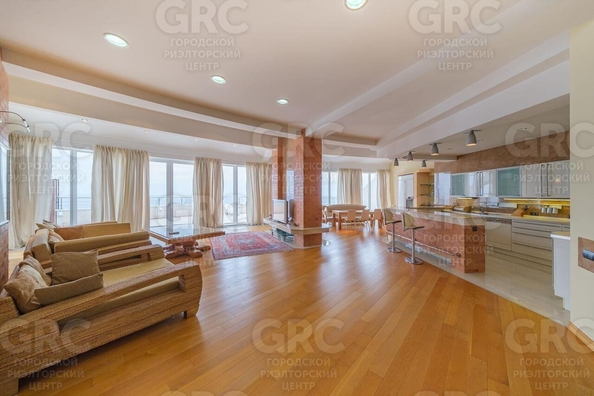 
  Продается студия 600 м². Фото 13.