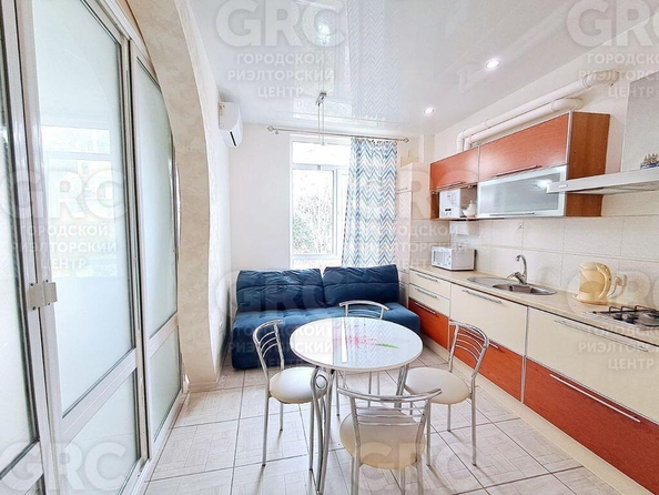 
  Продается 2-комн. квартира, 50 м², Учительская ул
. Фото 1.