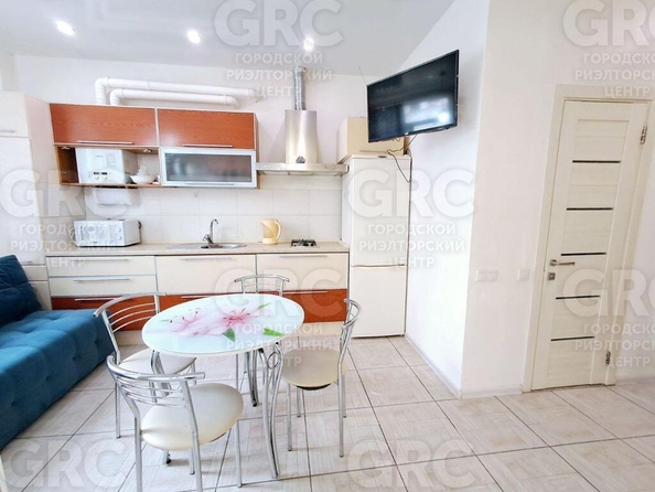 
  Продается 2-комн. квартира, 50 м², Учительская ул
. Фото 3.