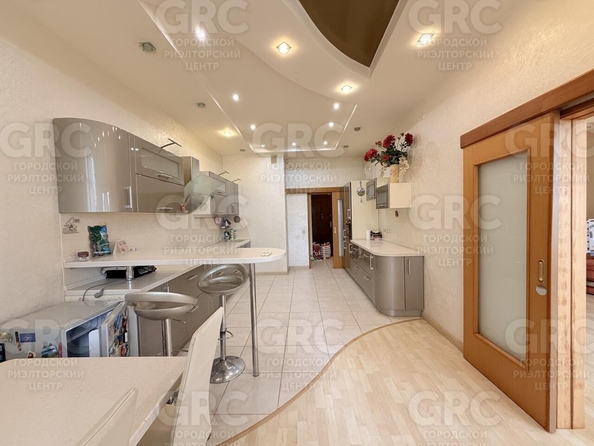 
  Продается 3-комн. квартира, 134.4 м², Войкова ул, д. 35
. Фото 14.