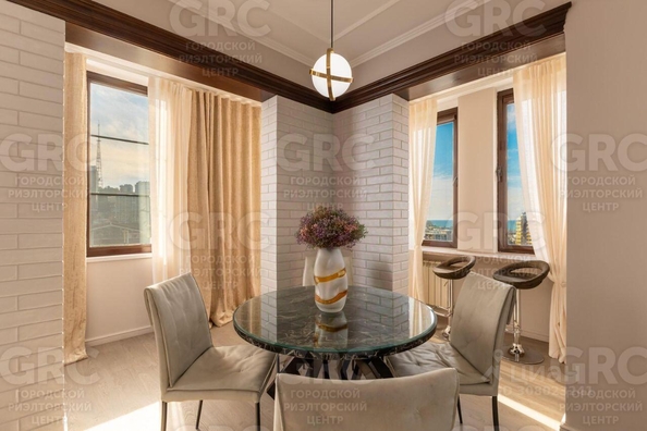 
  Продается 2-комн. квартира, 102 м², Роз ул, д. 6/6а
. Фото 3.