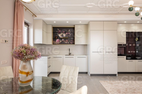 
  Продается 2-комн. квартира, 102 м², Роз ул, д. 6/6а
. Фото 6.