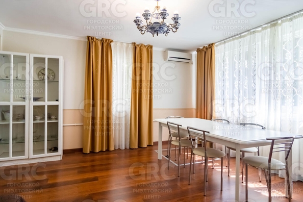 
  Продается 4-комн. квартира 75 м². Фото 1.