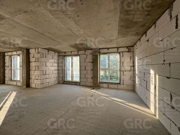 
  Продается студия, 97 м², Туапсинская ул, д. 10
. Фото 4.