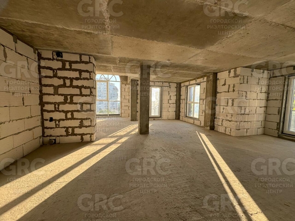 
  Продается студия, 97 м², Туапсинская ул, д. 10
. Фото 7.