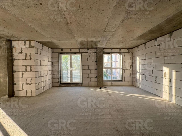 
  Продается студия, 97 м², Туапсинская ул, д. 10
. Фото 10.