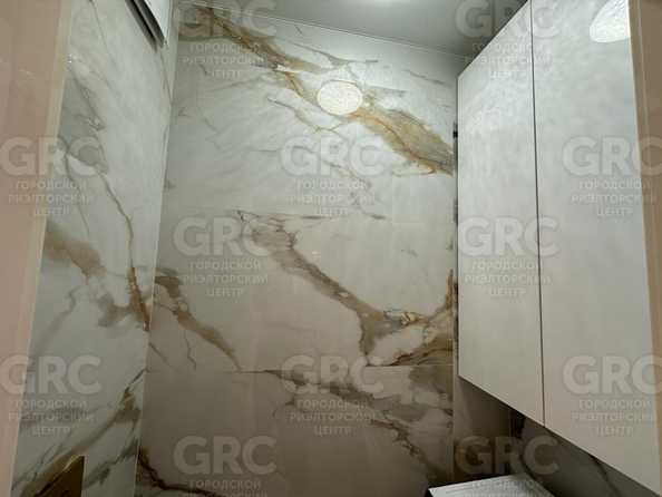 
  Продается 2-комн. квартира, 64 м², Трунова пер, д. 6
. Фото 31.