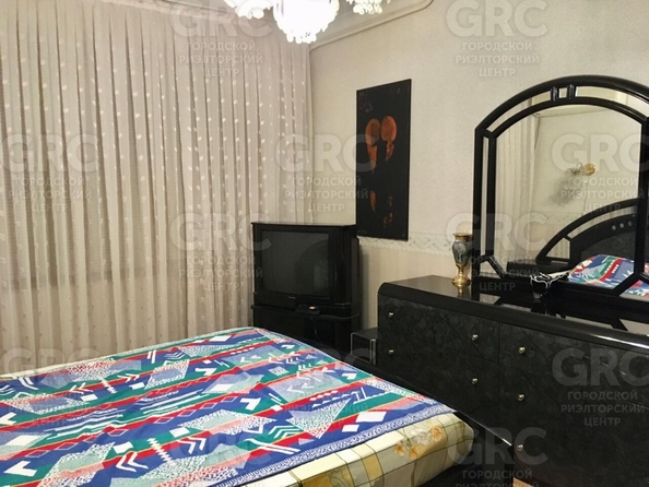 
  Продается 2-комн. квартира, 54 м², Учительская ул, д. 30
. Фото 6.