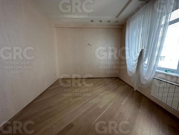 
  Продается 3-комн. квартира, 134 м², Бамбуковая ул, д. 48
. Фото 3.