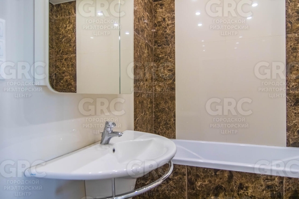 
  Продается 2-комн. квартира, 54 м², Учительская ул, д. 9
. Фото 14.