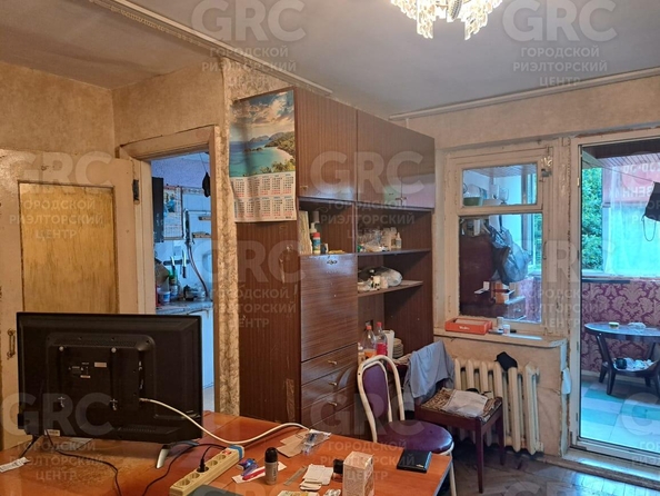 
  Продается 2-комн. квартира, 42 м², Конституции СССР ул, д. 10
. Фото 4.