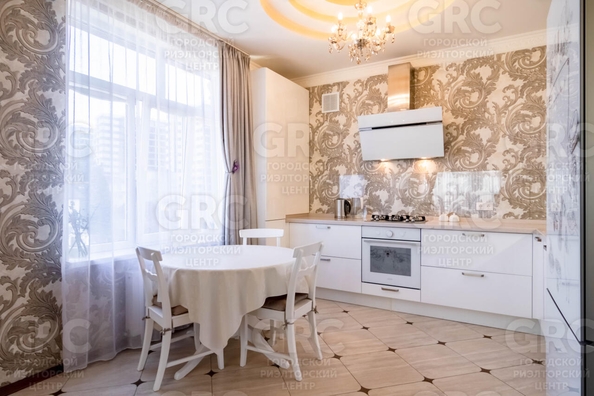 
  Продается 3-комн. квартира 89.7 м². Фото 1.